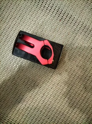 Potencia Manillar Bicicleta/Patinete Roja LUNJE