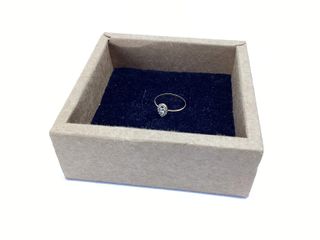 anillo oro 18k con piedra con circonita