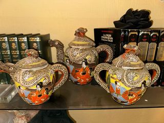 Conjunto porcelana japonesa estilo Satsuma con dra