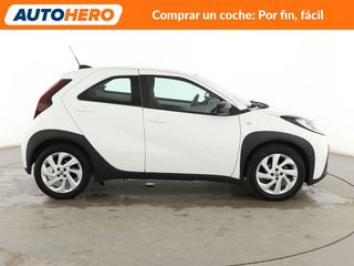 Toyota Aygo X Cross 1.0 Play