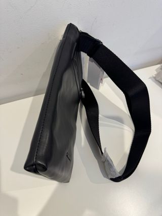 Bandolera Calvin Klein Negra Nueva