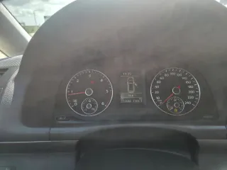 UNICO PROPIETARIO - VOLKSWAGEN TOURAN 2.0 TDI 140