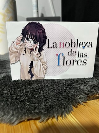 Cofre de “La nobleza de las flores”