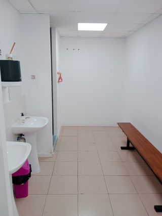 ALQUILER NAVE EN POLIGONO MARCONI - NEISA SUR N°24