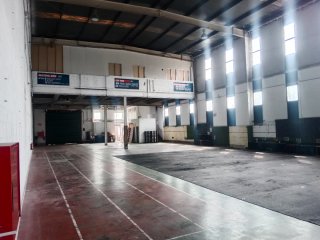 ALQUILER NAVE EN POLIGONO MARCONI - NEISA SUR N°24