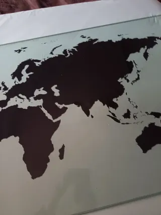 Tablero cristal mapa mundo Ikea
