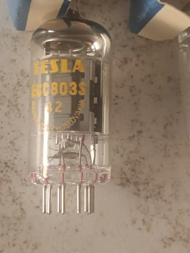 Pareja Válvulas NOS ECC803s Tesla Checoslovaquia