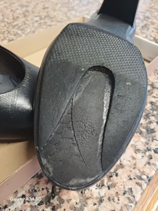 Zapatos de salón negros T-39, piel