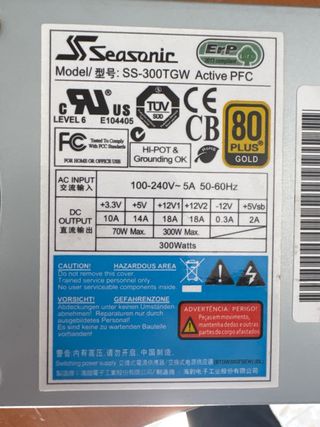Fuente de alimentacion TFX Seasonic 80plus gold
