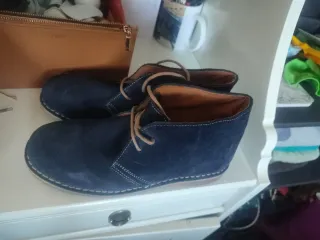 Botas de piel para niño