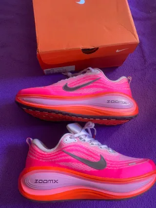 Nike Vomero Plus ,Talla 44 , Nuevas