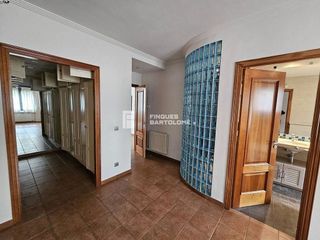 Casa adosada en alquiler en Poblenou - L'Olivar Gran en Figueres