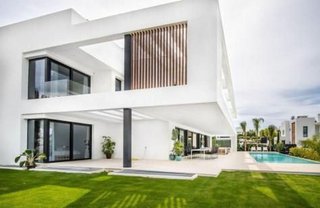 Chalet en alquiler en Los Naranjos - Las Brisas en Marbella