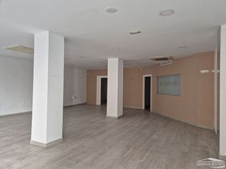 Local comercial en alquiler en Lucena