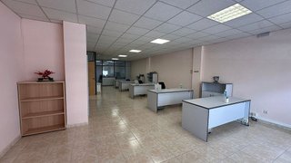 Local comercial en alquiler en Olot