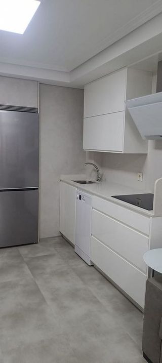 Piso en alquiler en Riazor - Los Rosales en Coruña (A)