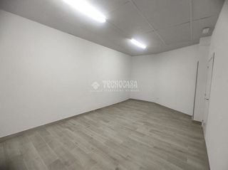 Local comercial en alquiler en Parque Roma - Coronas en San Fernando de Henares