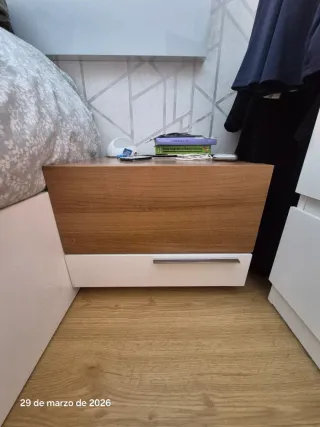 Cama canapé 135cm + 2 mesitas y colchón