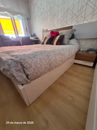 Cama canapé 135cm + 2 mesitas y colchón
