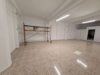 Local comercial en alquiler en León en Sevilla