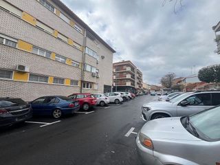 Local comercial en alquiler en Montserrat - Parque Empresarial en San Fernando de Henares