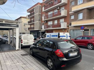 Local comercial en alquiler en Montserrat - Parque Empresarial en San Fernando de Henares