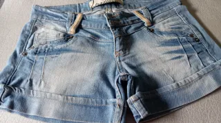 Shorts vaqueros Stradivarius Talla 36