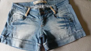 Shorts vaqueros Stradivarius Talla 36