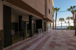 Local comercial en venta en Centro en Santa Pola