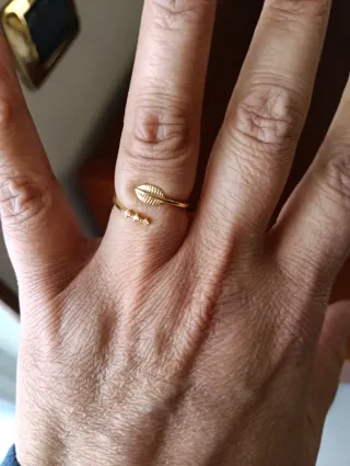 Anello oro regolabile con conchiglia