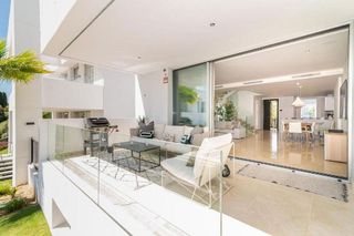 Casa adosada en alquiler en Río Real en Marbella