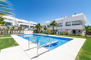 Casa adosada en alquiler en Río Real en Marbella