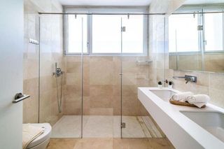 Casa adosada en alquiler en Río Real en Marbella