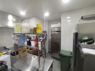 Local comercial en venta en El Bajondillo en Torremolinos