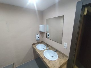 Local comercial en venta en El Bajondillo en Torremolinos