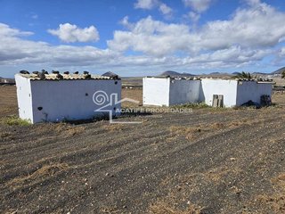Terreno en venta en Villa de Teguise en Teguise