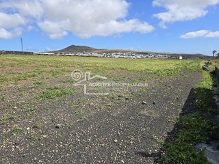Terreno en venta en Villa de Teguise en Teguise