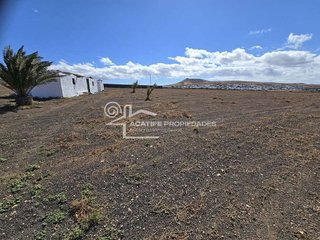 Terreno en venta en Villa de Teguise en Teguise