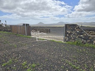 Terreno en venta en Villa de Teguise en Teguise