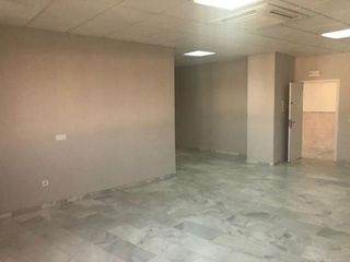 Oficina en alquiler en Centro en Tomares
