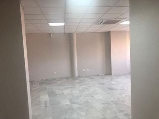 Oficina en alquiler en Centro en Tomares