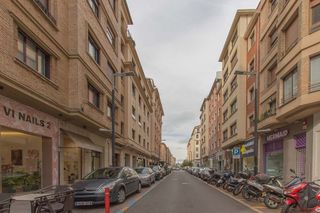 Local comercial en alquiler en Ensanche en Pamplona