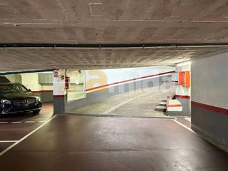 Garaje en venta en Centre en Sabadell