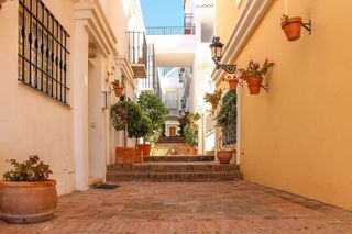 Garaje en venta en Los Naranjos - Las Brisas en Marbella