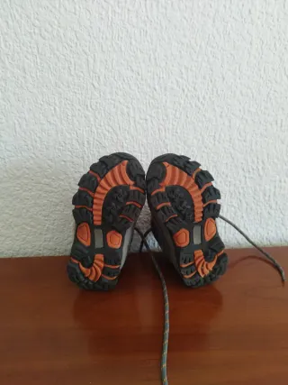 Botas senderismo niño Talla 24