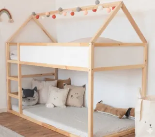 Cama KURA Ikea con tejado