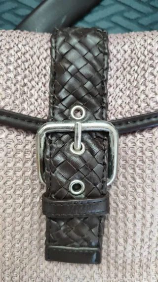 Bolso de mano rosa y marrón