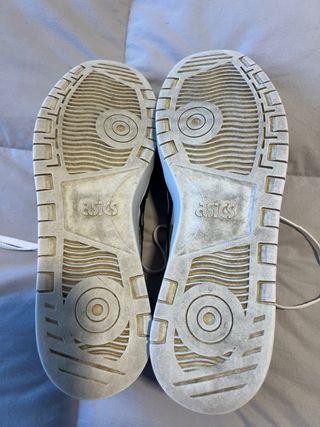 Zapatillas Asics Blancas y Azules