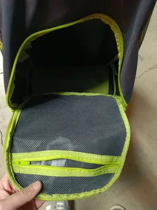 Mochila Totto con ruedas y diseño moto