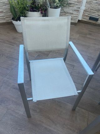 Mesa y 6 Sillas Jardín aluminio. Y sofa